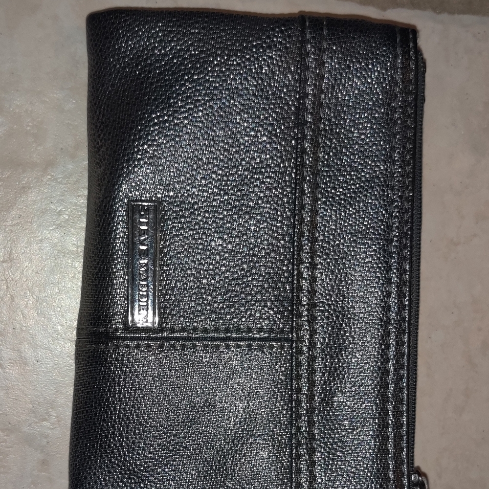 Steve Madden wallet